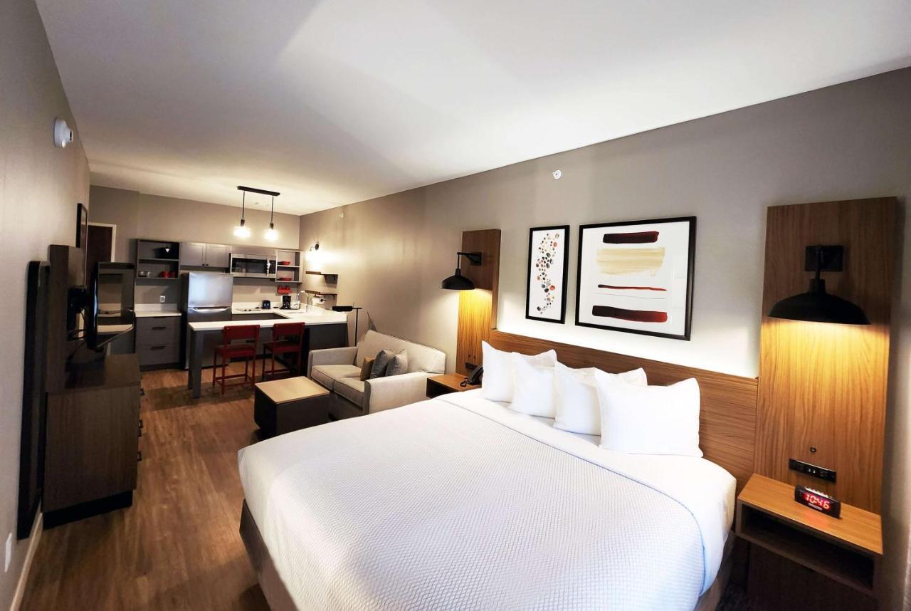 Hawthorn Extended Stay By Wyndham Флюгервил Екстериор снимка