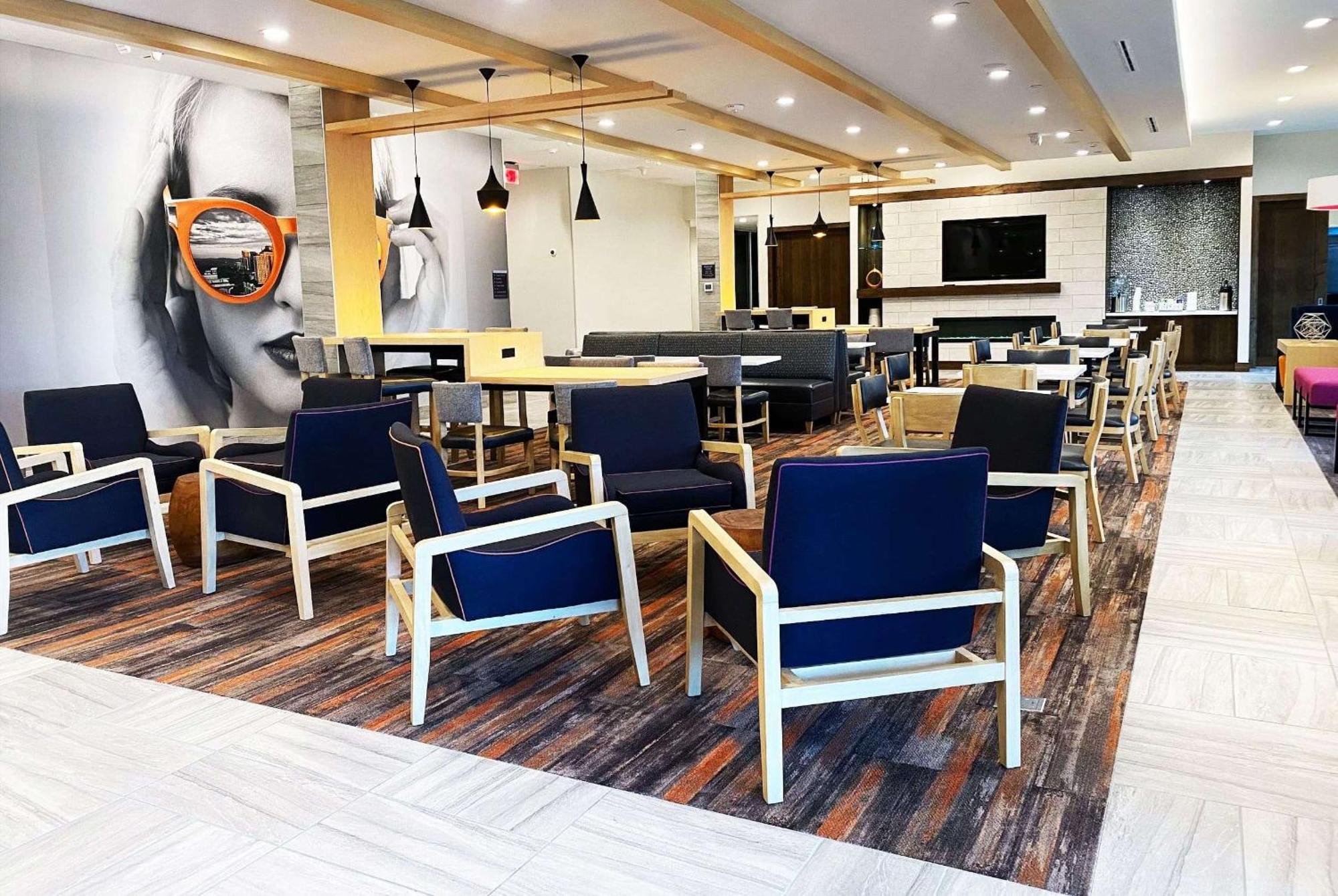 Hawthorn Extended Stay By Wyndham Флюгервил Екстериор снимка