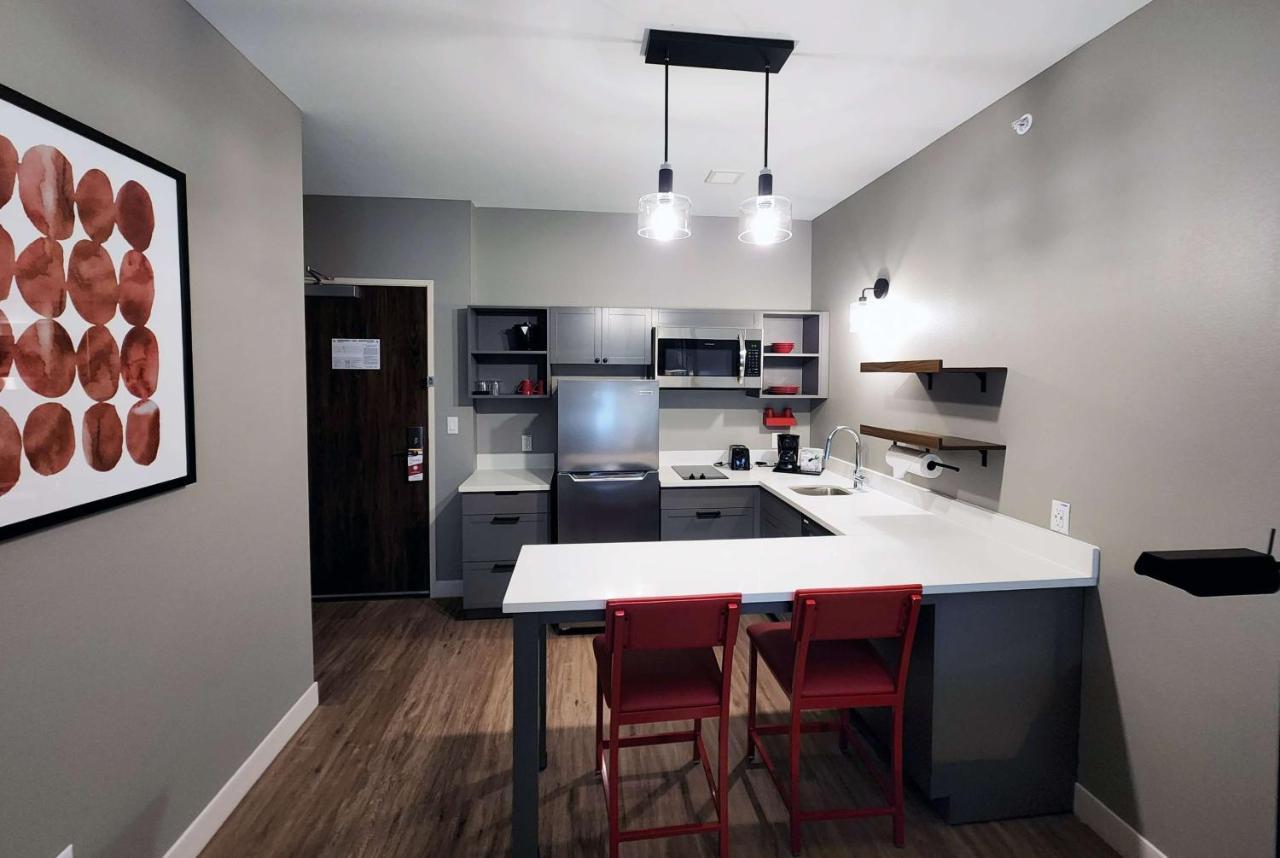 Hawthorn Extended Stay By Wyndham Флюгервил Екстериор снимка